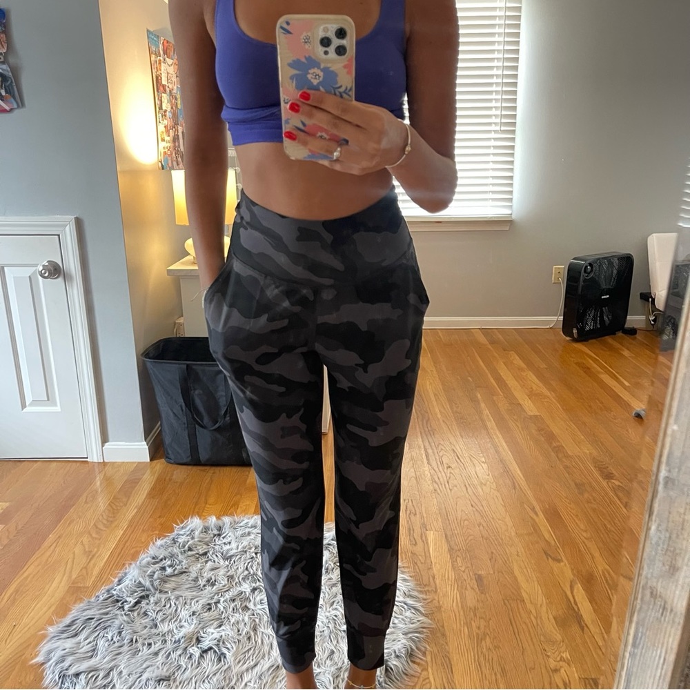 Old Navy Active Grey Camo Joggers